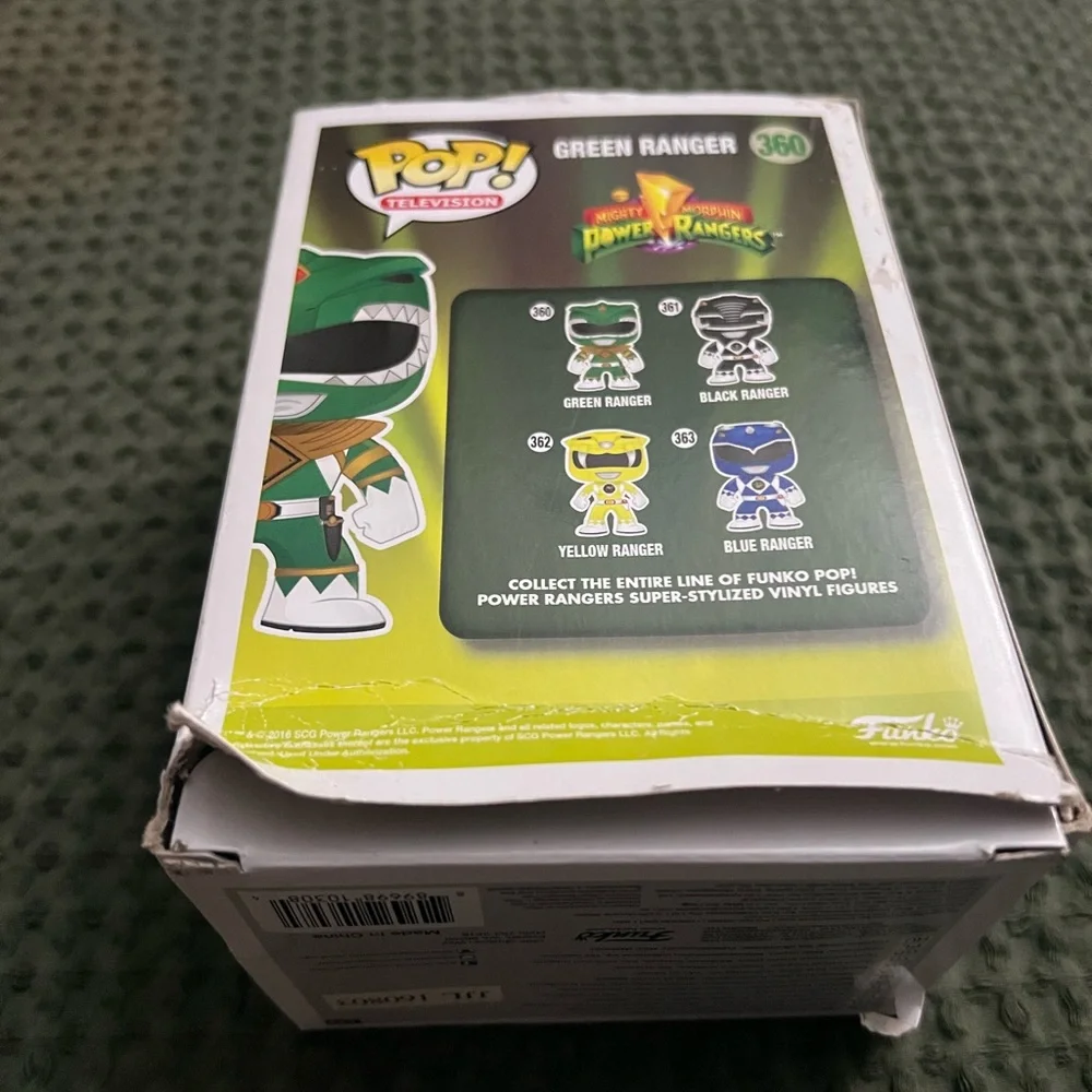 Funko Pop! Megazord Vinyl Figure - Red, Yellow, Black, Silver - Picture 5 of 6